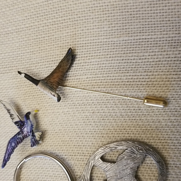 Lot of 3 Flying Birds - Picture 5 of 8